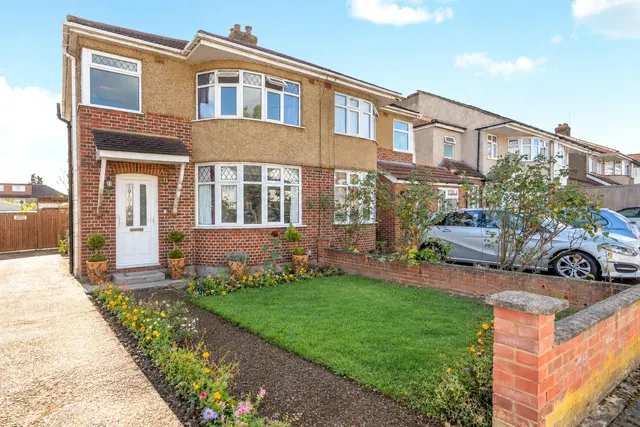 Ennerdale Avenue, Stanmore, HA7, photo 1
