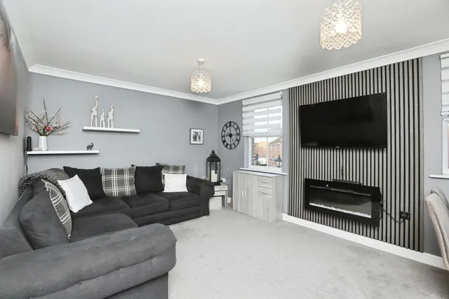 Amethyst Drive, Sittingbourne, Kent, ME10, photo 1