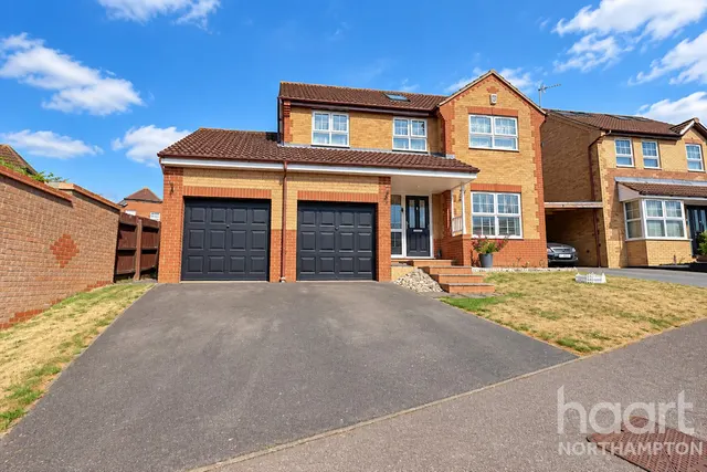 Campanula Close, Northampton, NN3, photo 1