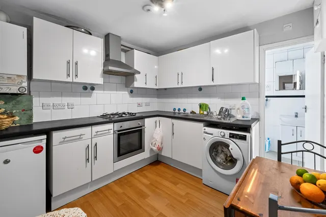 Woodstock Grove, London, W12, photo 2