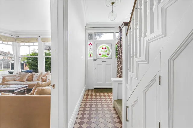 Queens Avenue, Whetstone, N20, photo 3