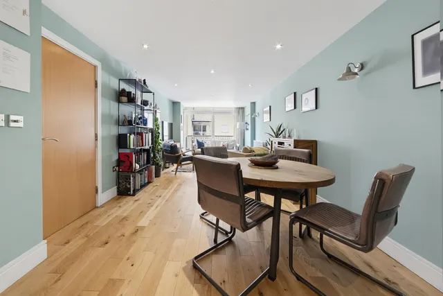 Cassilis Road, london, E14, photo 3