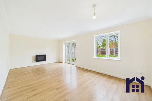 Photo 2 — Manor House Close, Leyland, PR26 7TX