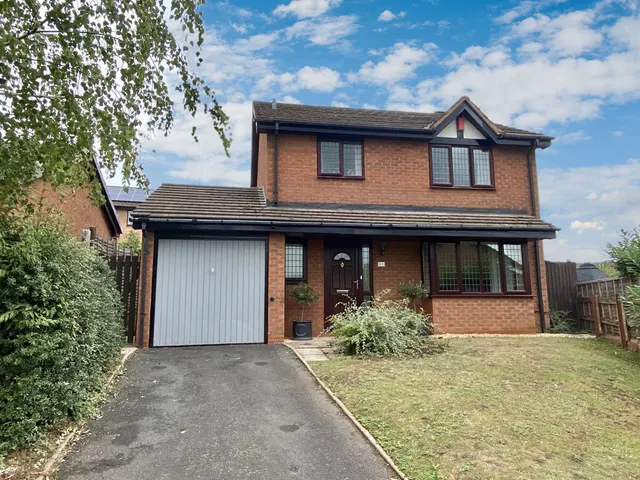 Everglade Road, Priorslee, photo 1