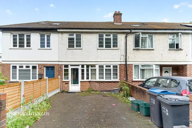 London Road, Mitcham, photo 1