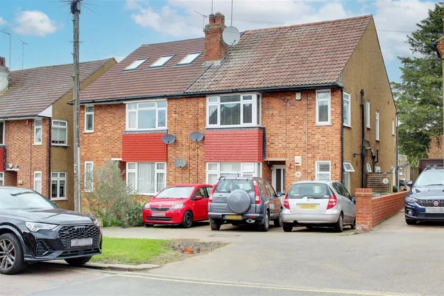 Hill Court, Hill Rise, Potters Bar EN6 2RP, photo 1