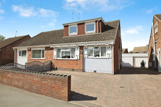 Johnson Road, Bedworth, Warwickshire, CV12, photo 1