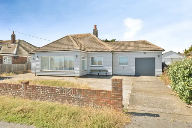 Coast Drive, Lydd on Sea, Romney Marsh, Kent, TN29, photo 1