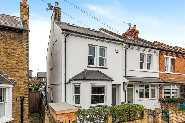 Fulwell Road, Teddington, TW11 0RH, photo 1