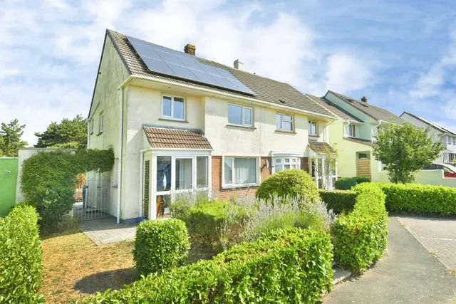 Gray Crescent, PLYMOUTH, photo 1