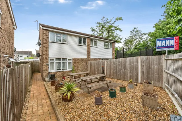 Longbridge Close, Calmore, SO40, photo 1