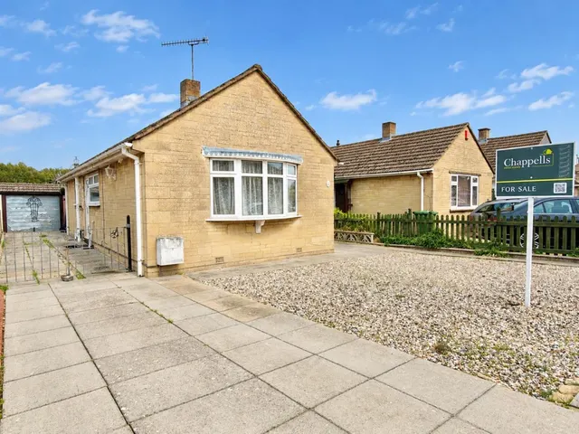 Severn Avenue, Greenmeadow, photo 1