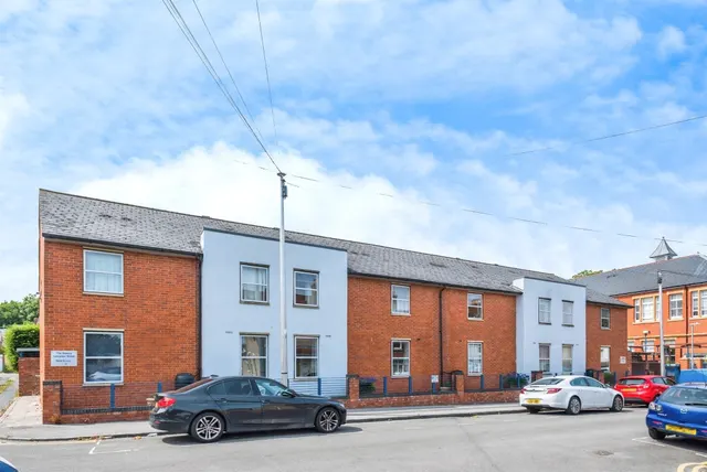 Lincoln Street, Swindon, SN1, photo 1