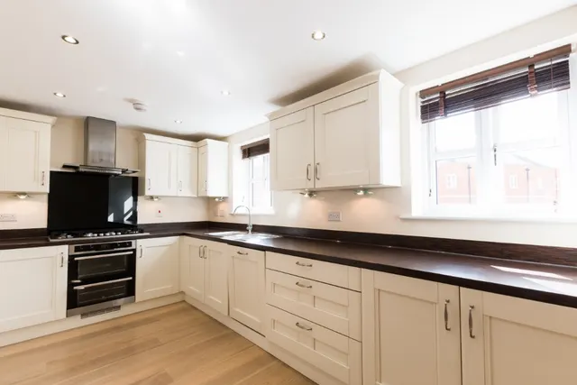 Rondetto Avenue, Newbury, RG14, photo 2