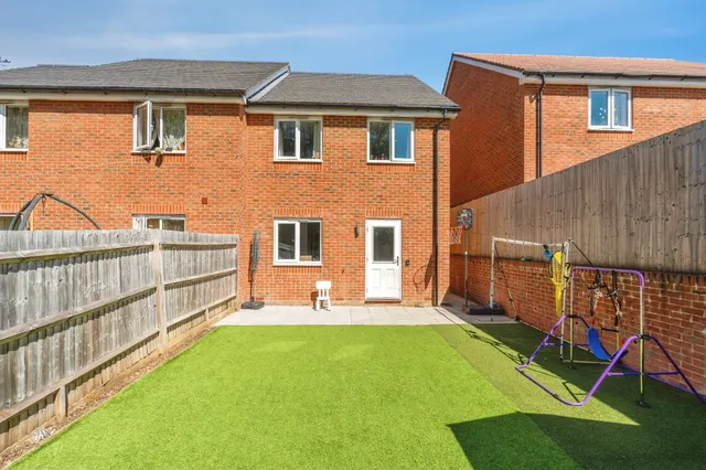 Battenberg Close, Romsey, SO51, photo 2