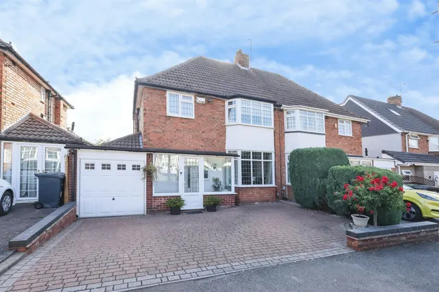 Southfield Avenue, Castle Bromwich, B36, photo 1