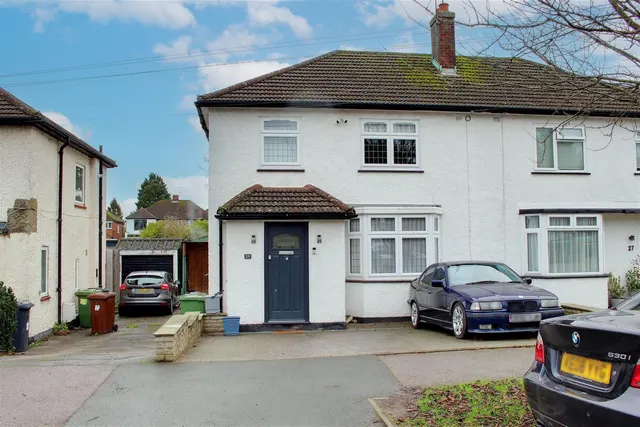 Windmore Avenue, Potters Bar EN6 3BE, photo 1