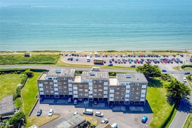 Milford on Sea, Lymington, photo 2