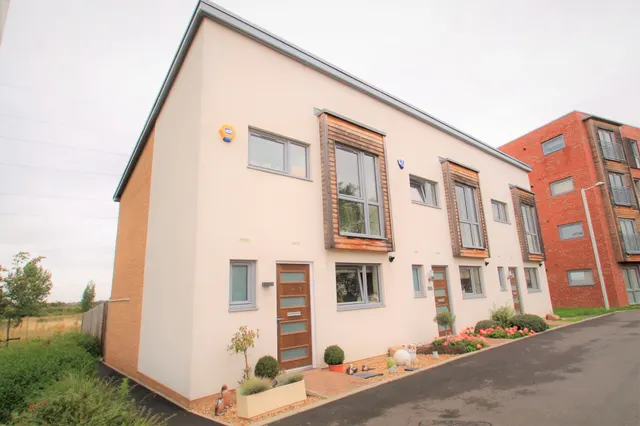 Sympathy Vale, Dartford, photo 1