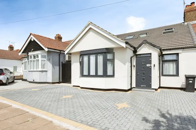 Lamerton Road, Ilford, photo 1