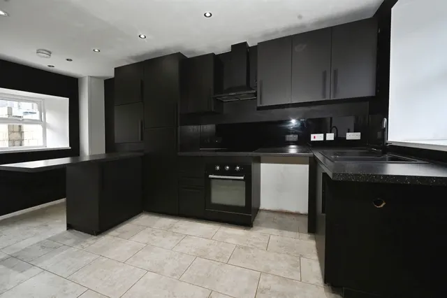 Highfield Ferndale, CF43, photo 2