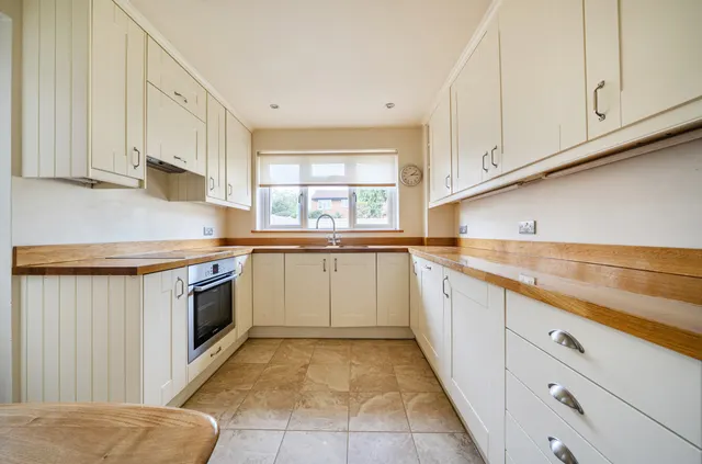 Tamar Way, Wokingham, RG41, photo 2