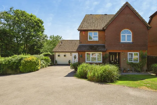 Mulberry Way, Heathfield, TN21, photo 1