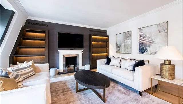 Photo 2 — Duke Street, Mayfair, London, W1K 5NX