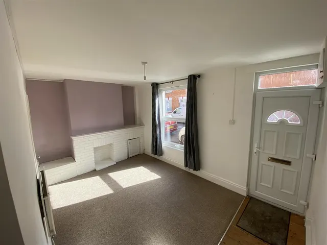 Edward Street, Bridgwater, TA6, photo 2