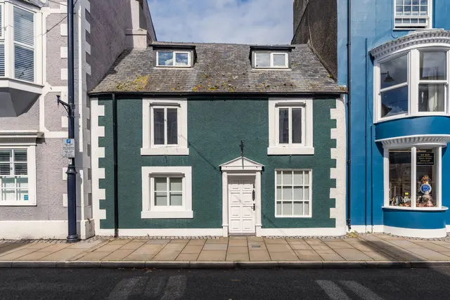 Castle Street, Beaumaris, LL58 8BB, photo 1