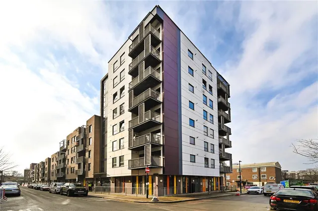 Photo 2 — Leven Road, London, E14