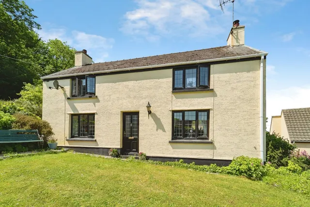 Holloway Hill, Penally, SA70, photo 1
