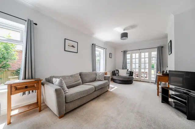 Canterbury Road, Lyminge, CT18, photo 2