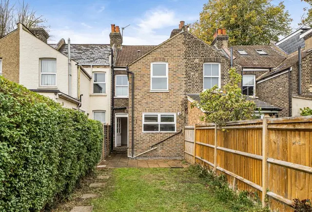 Demesne Road, SM6, photo 2