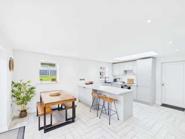 Glemsford Road, Combs Ford, photo 2