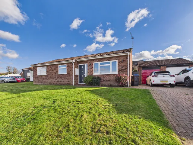 Glemsford Road, Combs Ford, photo 1