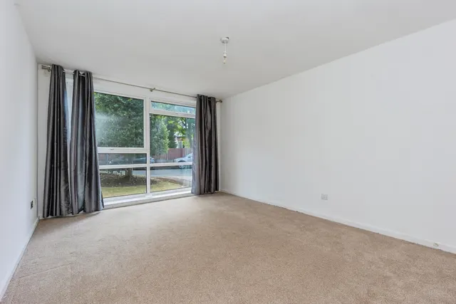 Photo 3 — Harboro Road, Sale, Greater Manchester, M33