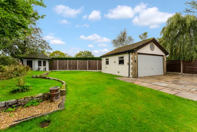 Greave, Romiley, SK6, photo 2