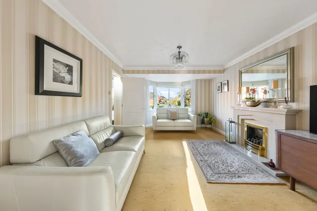 Photo 3 — Pendle Gardens, Culcheth, Warrington, Warrington, WA3 4LU