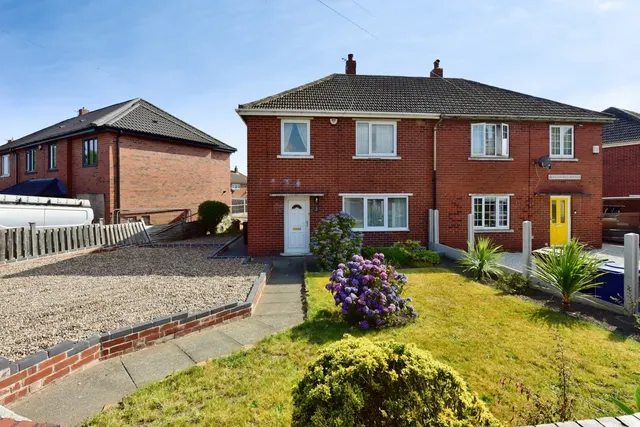 Chatsworth Road, Barnsley, S71, photo 1