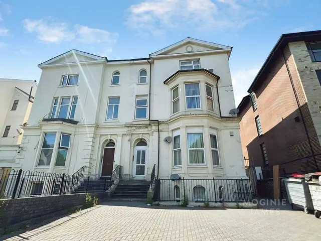 Newport Road, Roath, CF24, photo 1