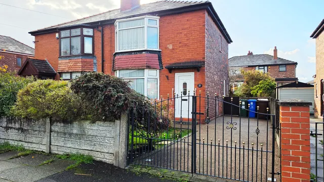 Sunnyside Road, Droylsden, M43, photo 1