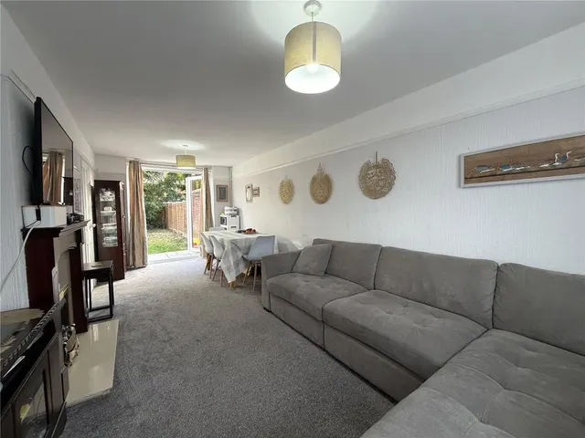 Bartelotts Road, Slough, SL2, photo 3
