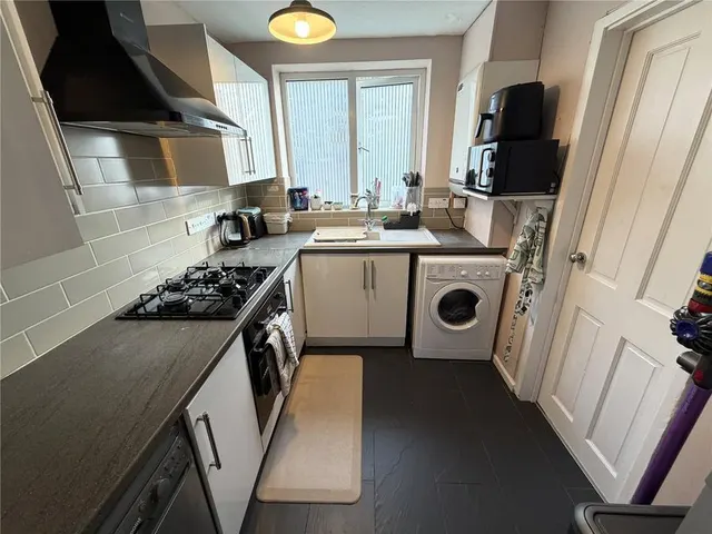 Bartelotts Road, Slough, SL2, photo 2