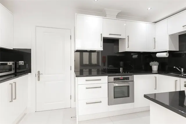 Chilworth Court, London, W2, photo 2