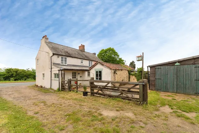 Vinegar Hill, Hatch, Sandy, Bedfordshire, SG19, photo 1