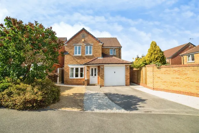 Lynton Drive, Sutton-in-Ashfield, Nottinghamshire, NG17, photo 1