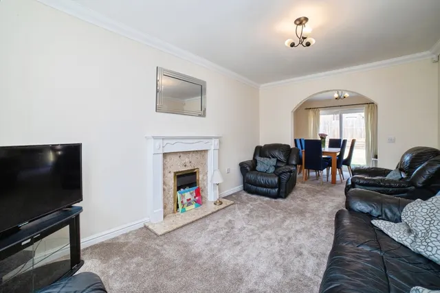 Photo 3 — Lynton Drive, Sutton-in-Ashfield, Nottinghamshire, NG17