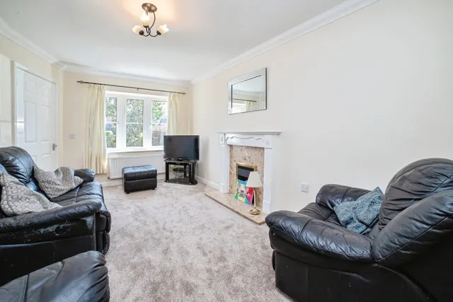 Photo 2 — Lynton Drive, Sutton-in-Ashfield, Nottinghamshire, NG17