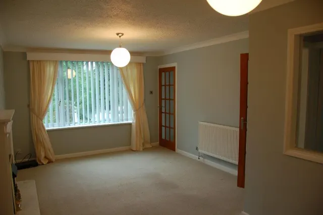 Graden Court, Disley, SK12, photo 3